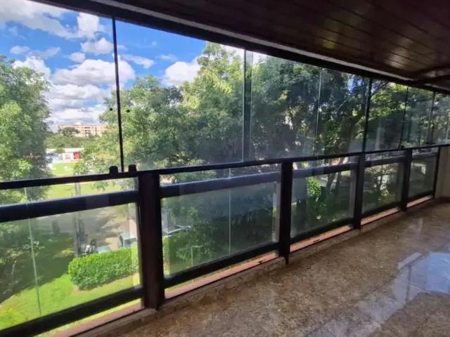 Apartamento para Locação em Brasília/DF Asa Norte 4 Quartos