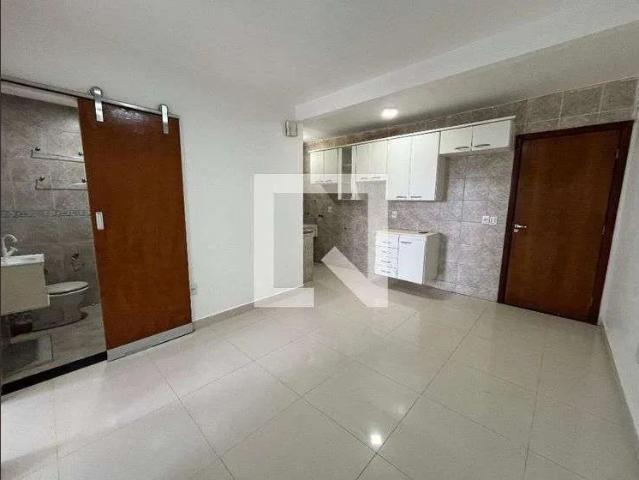 Apartamento para Locação em Brasília/DF Guará I 2 Quartos