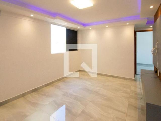 Apartamento para Locação em Brasília/DF Riacho Fundo II 2 Quartos
