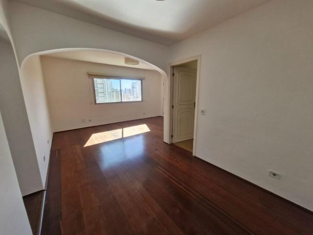 Apartamento para locação em Campo Belo com 4 quartos, 100m²