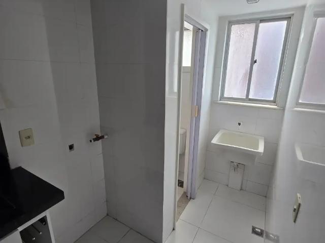 Apartamento para Locação em Campos dos Goytacazes/RJ Centro 2 Quartos
