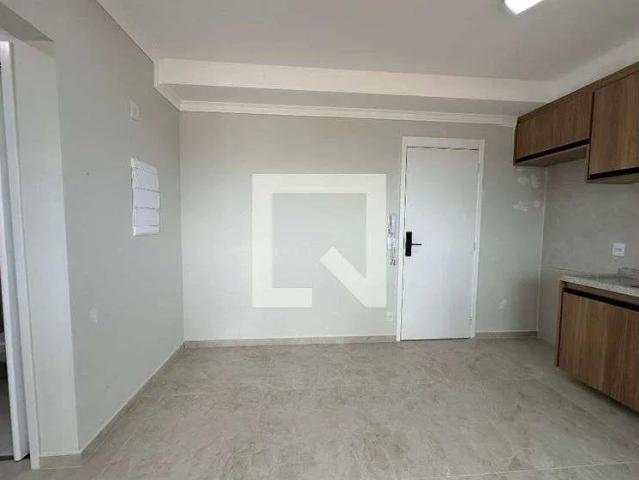 Apartamento para Locação em Carapicuíba/SP Vila Sul Americana 2 Quartos