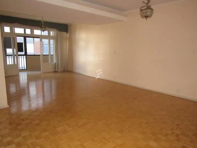 Apartamento para Locação em Caxias do Sul/RS Centro 3 Quartos