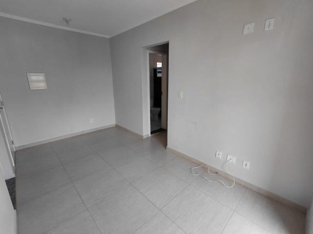 Apartamento para locação em Centro com 2 quartos, sendo 1 suíte, 53m²