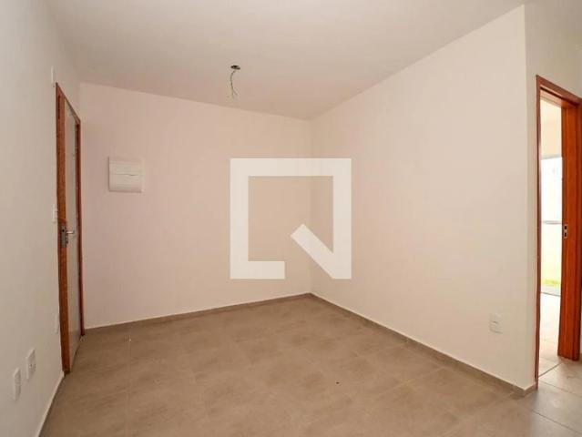Apartamento para Locação em Contagem/MG Colonial 2 Quartos