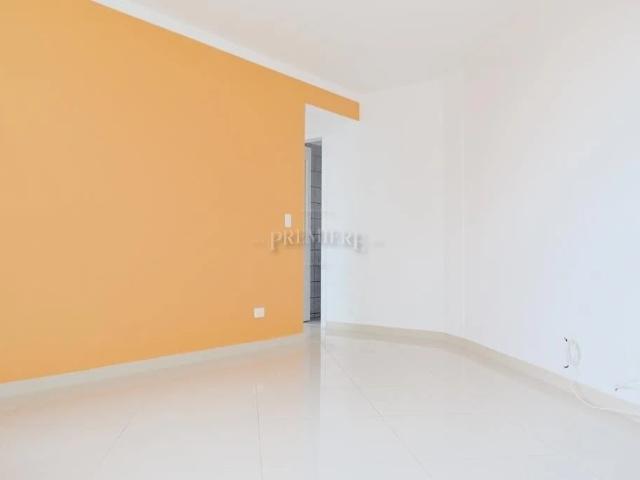 Apartamento para Locação em Curitiba/PR Novo Mundo 2 Quartos