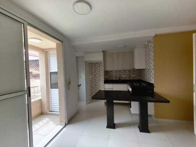 Apartamento para Locação em Curitiba/PR Novo Mundo 2 Quartos