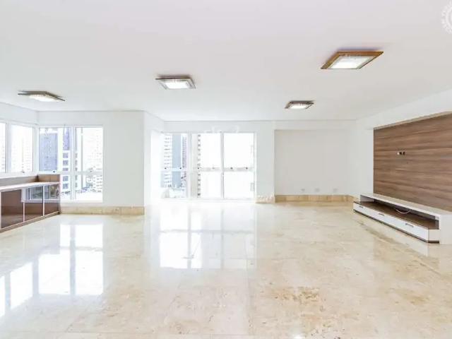 Apartamento para Locação em Curitiba/PR Água Verde 3 Quartos