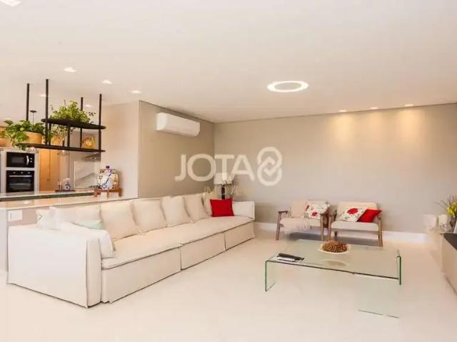 Apartamento para Locação em Curitiba/PR Água Verde 3 Quartos