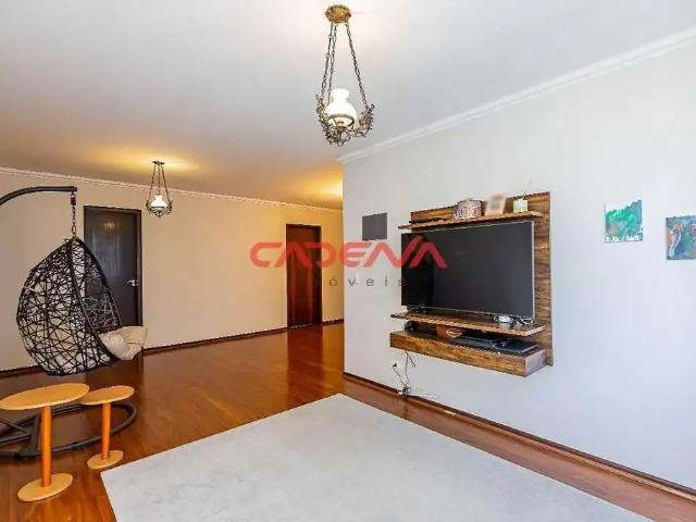 Apartamento para Locação em Curitiba/PR Água Verde 3 Quartos