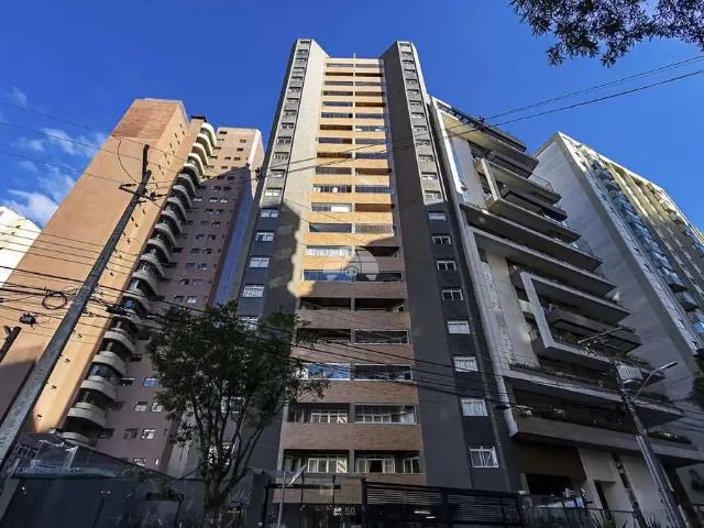 Apartamento para Locação em Curitiba/PR Água Verde 3 Quartos