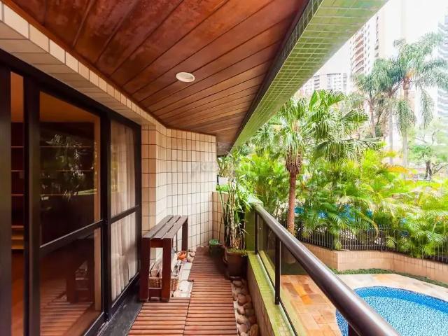 Apartamento para Locação em Curitiba/PR Água Verde 3 Quartos