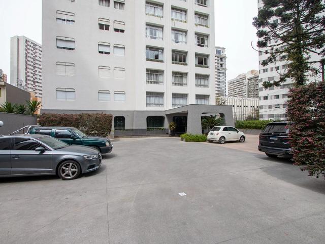 Apartamento para Locação em Curitiba/PR Água Verde 4 Quartos