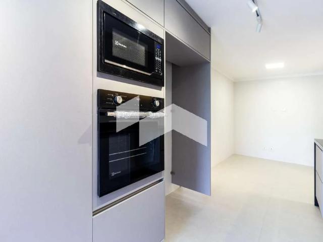 Apartamento para Locação em Curitiba/PR Água Verde 4 Quartos