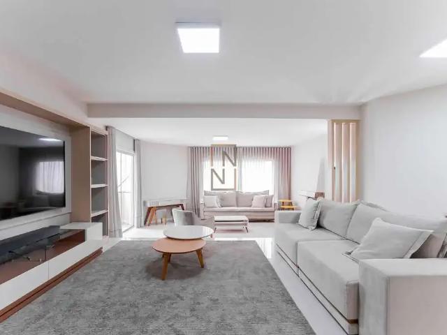 Apartamento para Locação em Curitiba/PR Água Verde 4 Quartos