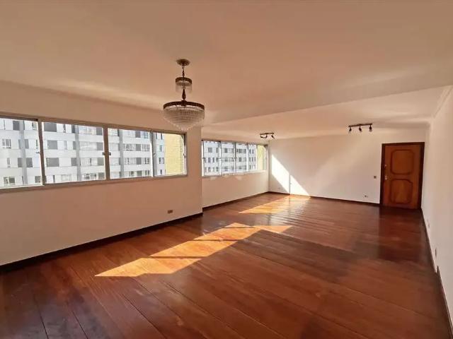 Apartamento para Locação em Curitiba/PR Água Verde 4 Quartos