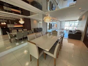 Apartamento para Locação em Curitiba/PR Água Verde 4 Quartos