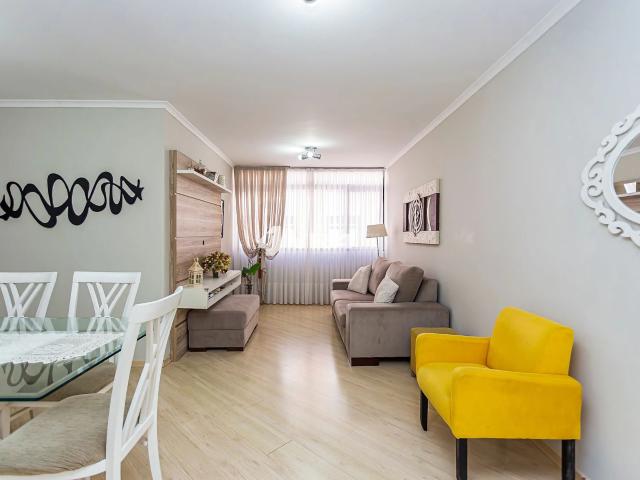 Apartamento para Locação em Curitiba/PR Alto da Rua XV 2 Quartos