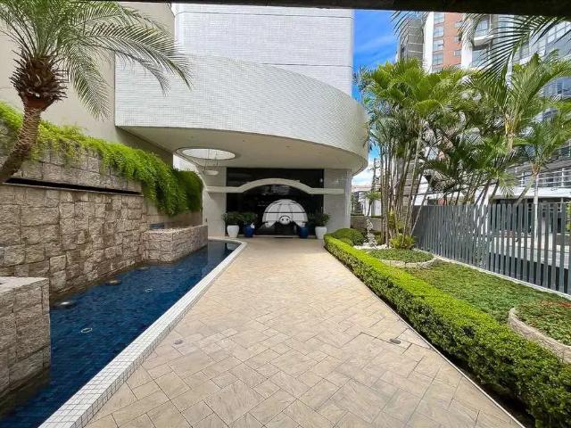 Apartamento para Locação em Curitiba/PR Batel 3 Quartos