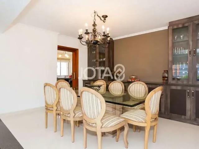 Apartamento para Locação em Curitiba/PR Batel 4 Quartos