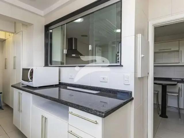 Apartamento para Locação em Curitiba/PR Cabral 3 Quartos