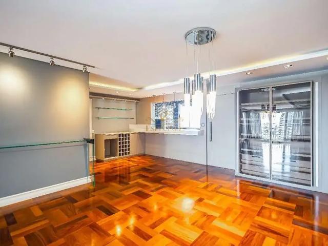 Apartamento para Locação em Curitiba/PR Campina do Siqueira 4 Quartos