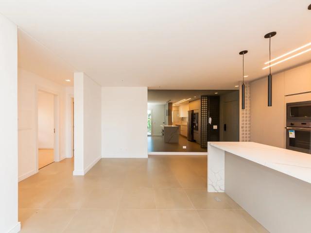 Apartamento para Locação em Curitiba/PR Campo Comprido 3 Quartos