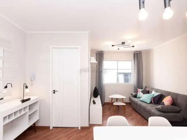 Apartamento para Locação em Curitiba/PR Centro 2 Quartos