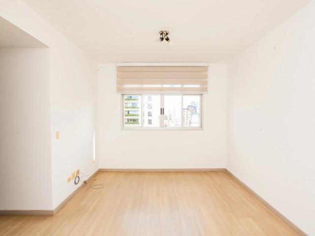 Apartamento para Locação em Curitiba/PR Centro 2 Quartos