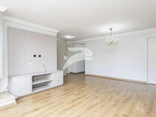 Apartamento para Locação em Curitiba/PR Centro 3 Quartos