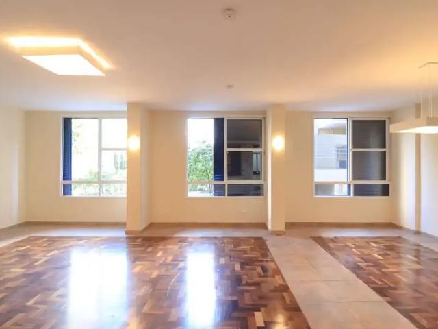 Apartamento para Locação em Curitiba/PR Centro 3 Quartos