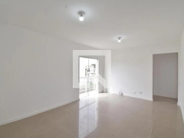 Apartamento para Locação em Curitiba/PR Fanny 3 Quartos