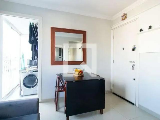 Apartamento para Locação em Curitiba/PR Guaíra 2 Quartos