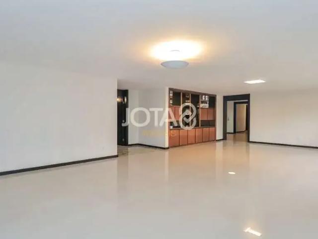 Apartamento para Locação em Curitiba/PR Seminário 4 Quartos