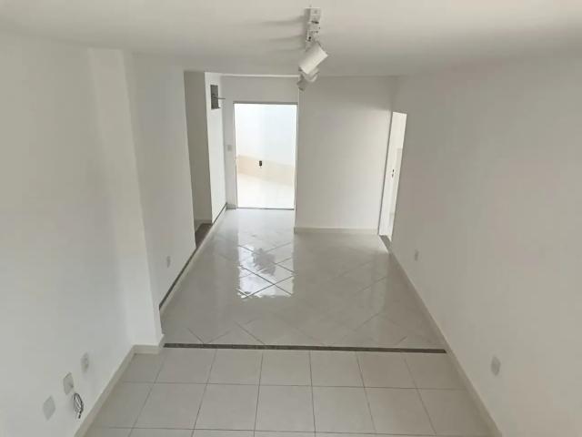 Apartamento para Locação em Feira de Santana/BA Capuchinhos 2 Quartos