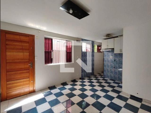 Apartamento para Locação em Ferraz de Vasconcelos/SP Jardim do Castelo 2 Quartos