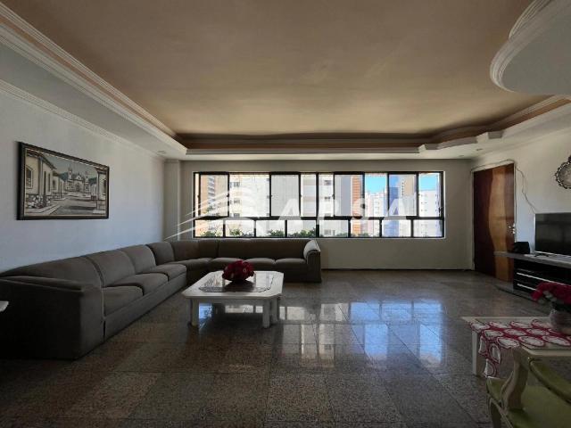 Apartamento para Locação em Fortaleza/CE Meireles 4 Quartos