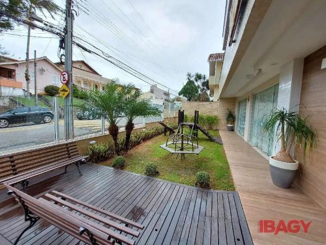 Apartamento para Locação em Florianópolis/SC Coqueiros 2 Quartos