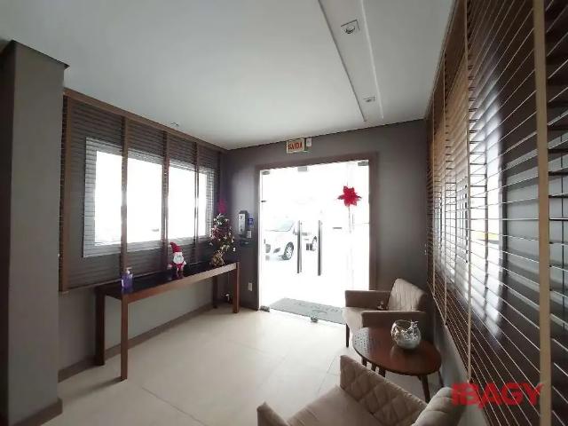 Apartamento para Locação em Florianópolis/SC Coqueiros 3 Quartos