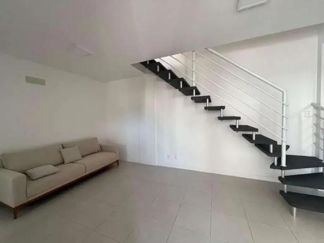 Apartamento para Locação em Florianópolis/SC Córrego Grande 3 Quartos