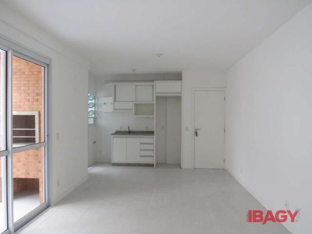 Apartamento para Locação em Florianópolis/SC Córrego Grande 2 Quartos