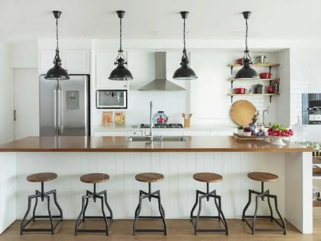Apartamento para Locação em Florianópolis/SC Cachoeira do Bom Jesus 4 Quartos