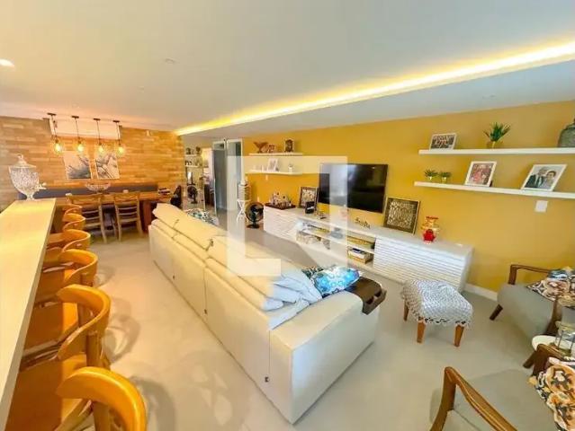 Apartamento para Locação em Florianópolis/SC Cachoeira do Bom Jesus 2 Quartos