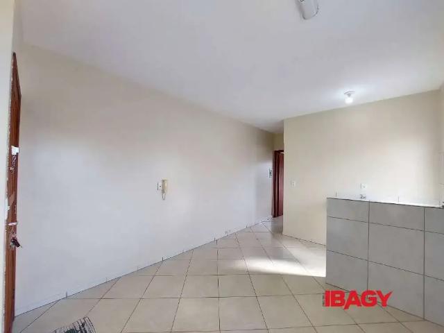 Apartamento para Locação em Florianópolis/SC Carianos 1 Quartos