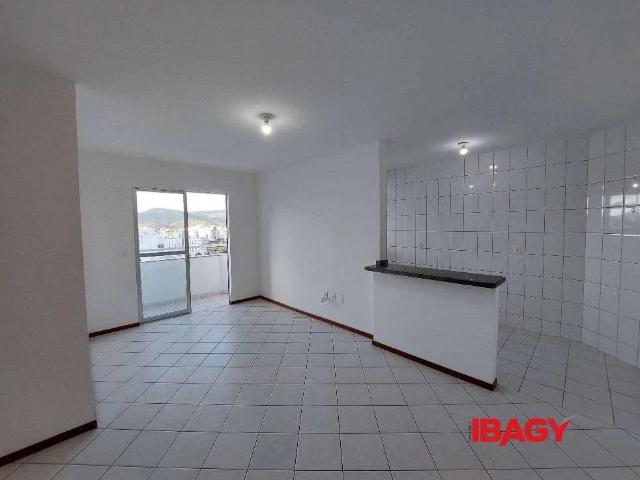 Apartamento para Locação em Florianópolis/SC Carvoeira 2 Quartos