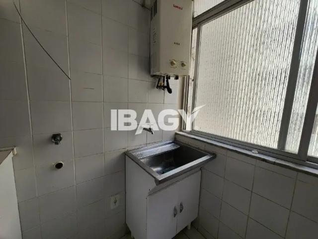 Apartamento para Locação em Florianópolis/SC Centro 2 Quartos