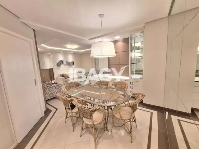 Apartamento para Locação em Florianópolis/SC Centro 2 Quartos
