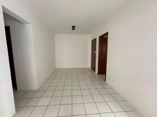 Apartamento para Locação em Florianópolis/SC Centro 2 Quartos