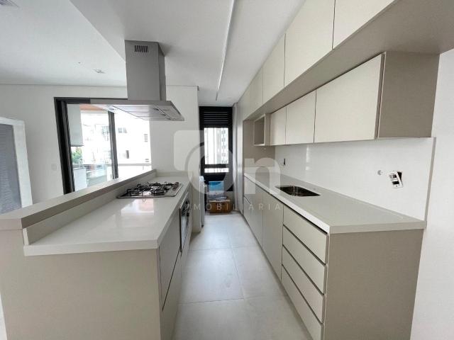 Apartamento para Locação em Florianópolis/SC Centro 2 Quartos
