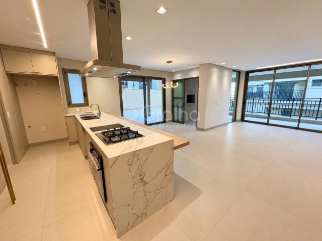 Apartamento para Locação em Florianópolis/SC Centro 3 Quartos